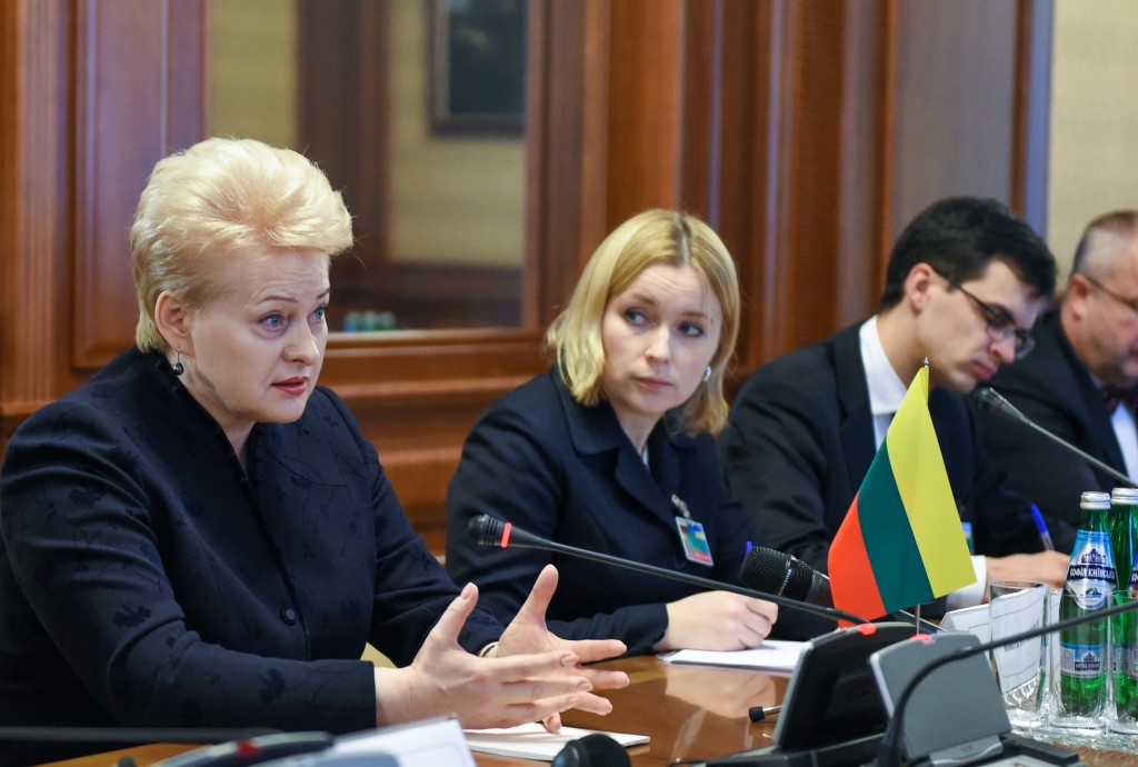 2014-11-24-porosenka-11-1024x690